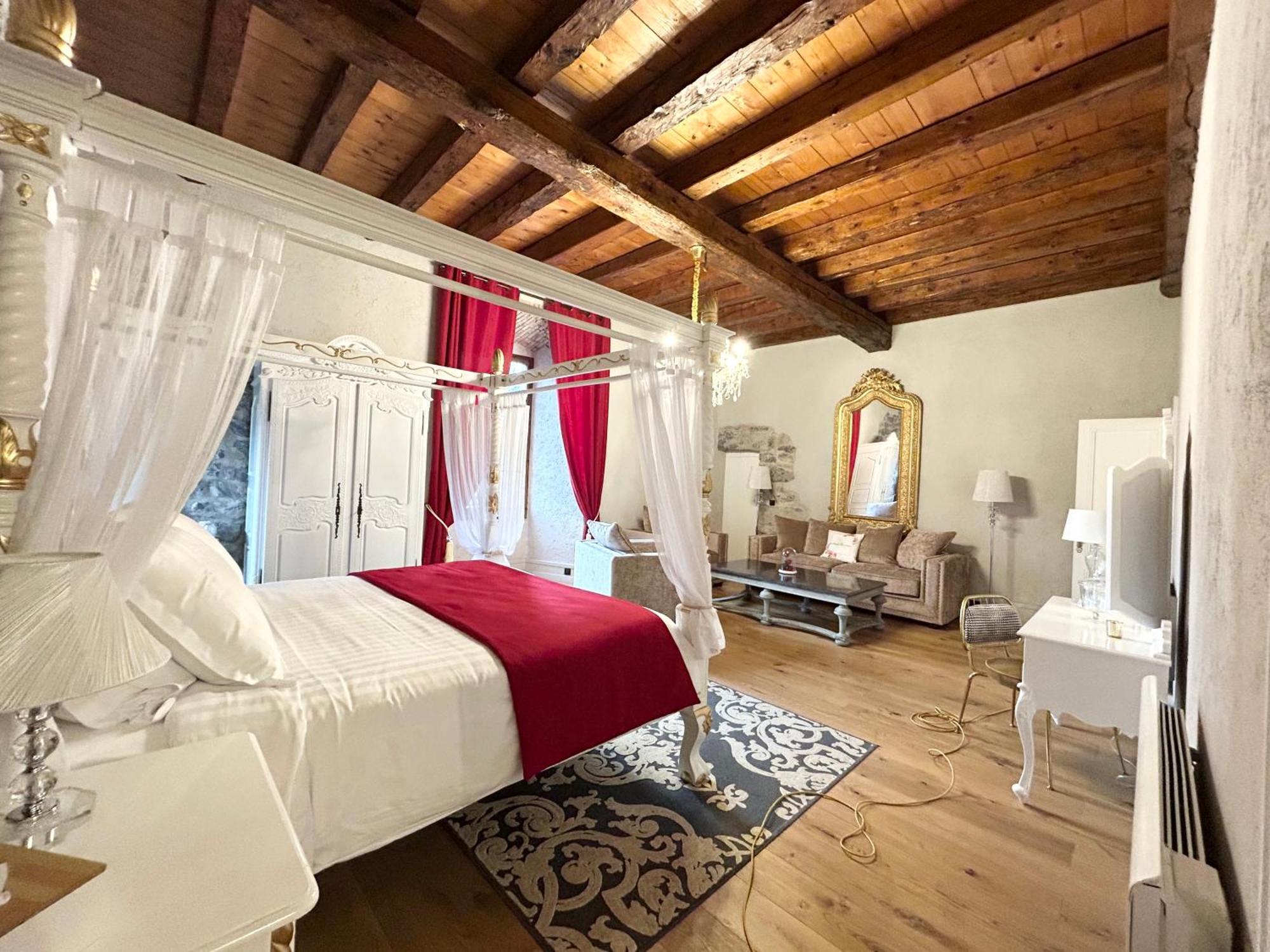 Chateau De La Rive - Suite Prestige - Chambre 2 Personnes Cruet Bagian luar foto