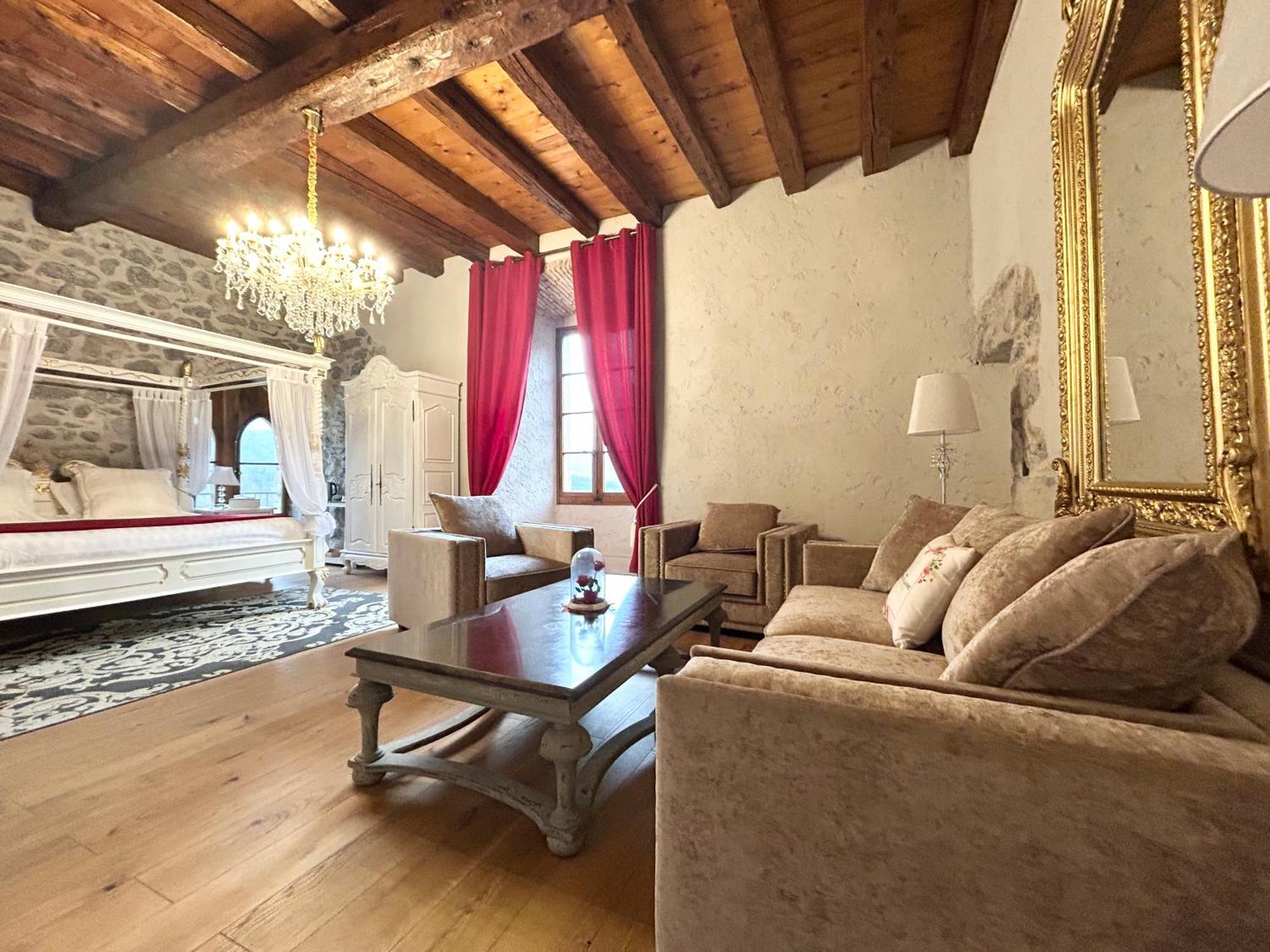 Chateau De La Rive - Suite Prestige - Chambre 2 Personnes Cruet Bagian luar foto